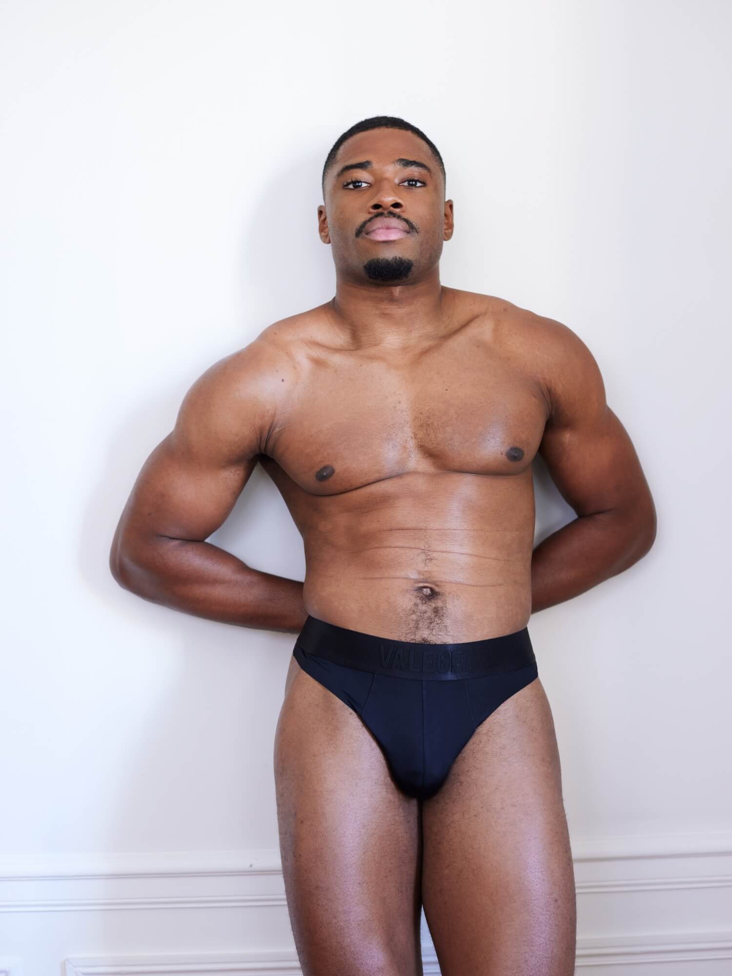 String Caliente Jose NOIR