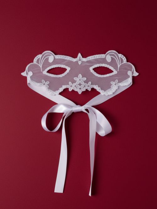 MASQUE BRODERIE