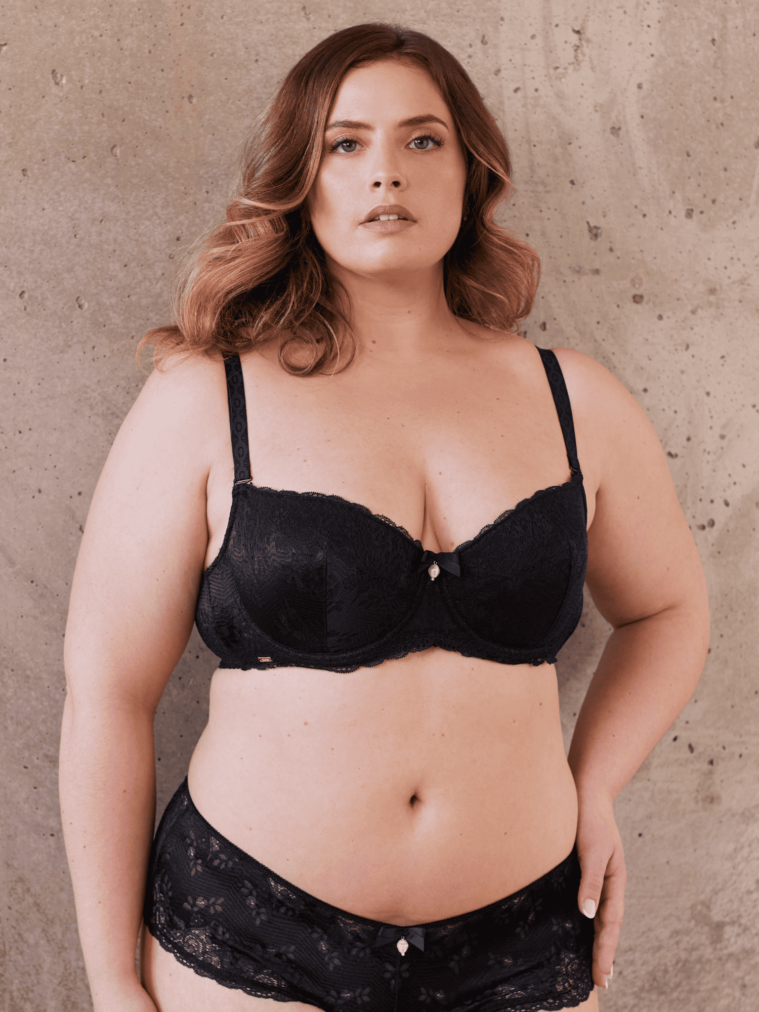 Soutien-gorge à coques fines FAME Noir bonnets DE