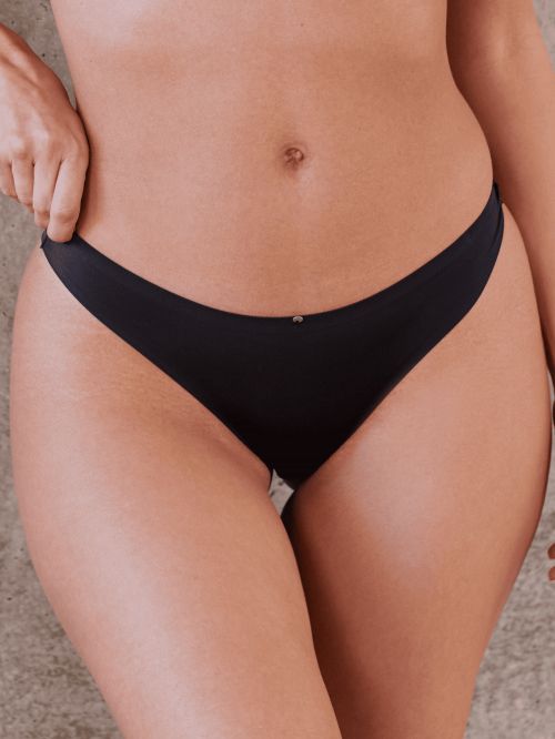TANGA FIT NOIR